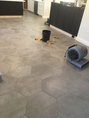 Before & After Grout Staining in Phoenix, AZ (2)
